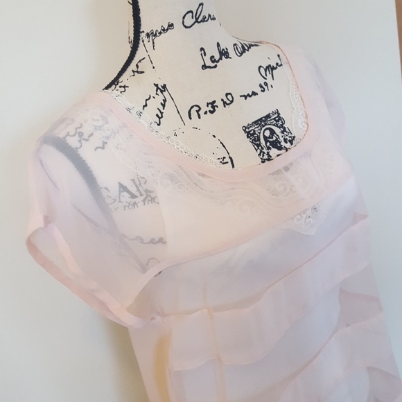 ~LOVE CULTURE * sheer blush overlay top - Picture 3 of 7